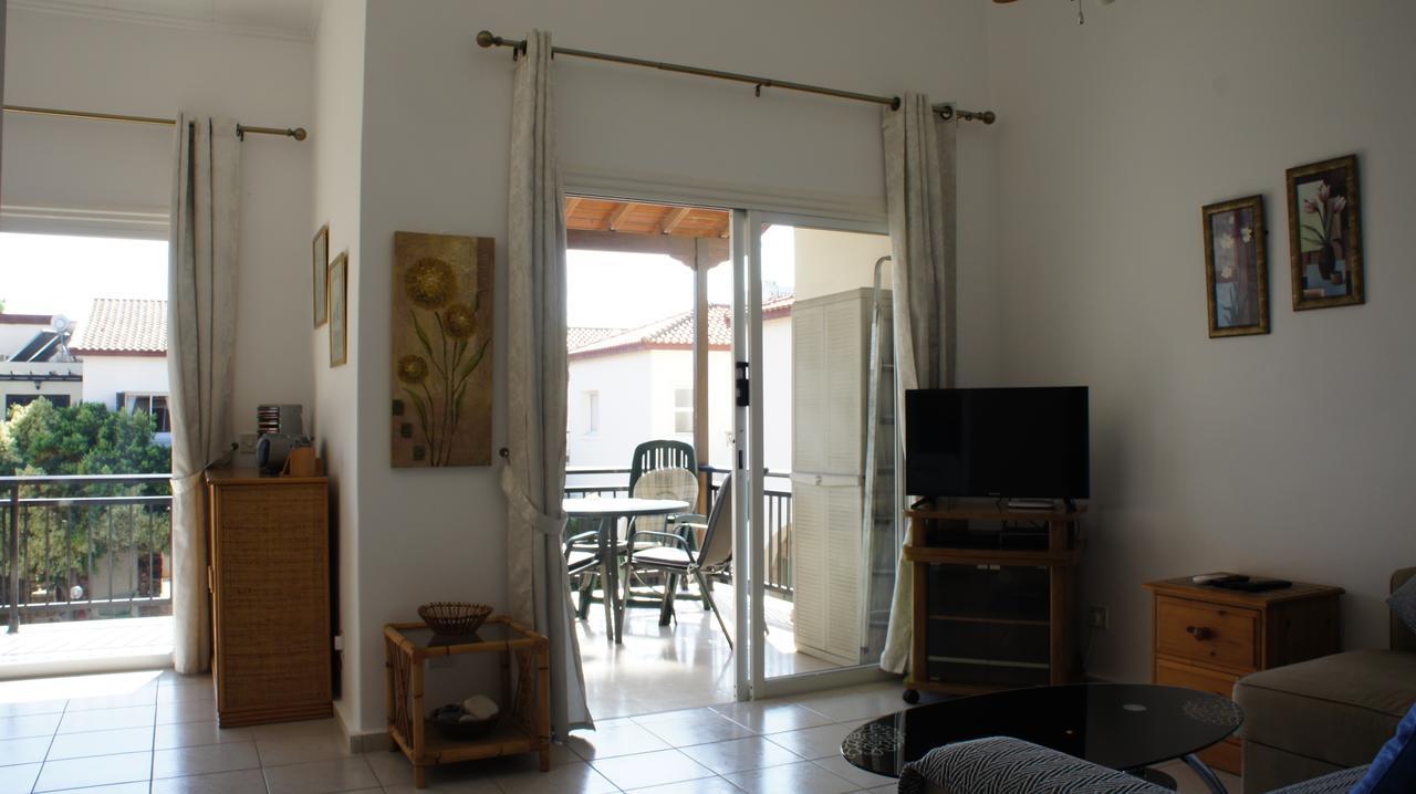 Ferienwohnung Limnaria Westpark 129 Paphos Exterior foto
